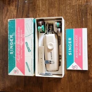 Vintage Singer Auto Pilot Buttonholer